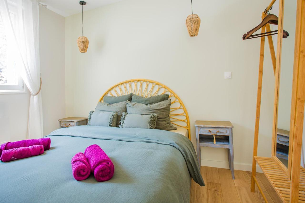 Ideal Pro & Couple - 2 Logements Theme Boho Chic Rdc & Dandy 1Er Etage - Quartier Calme - Jardin - Wifi Hd - Smart Tv - Parking Gratuit - Proche Centre & Transports - Ask Home Valenciennes Exterior photo