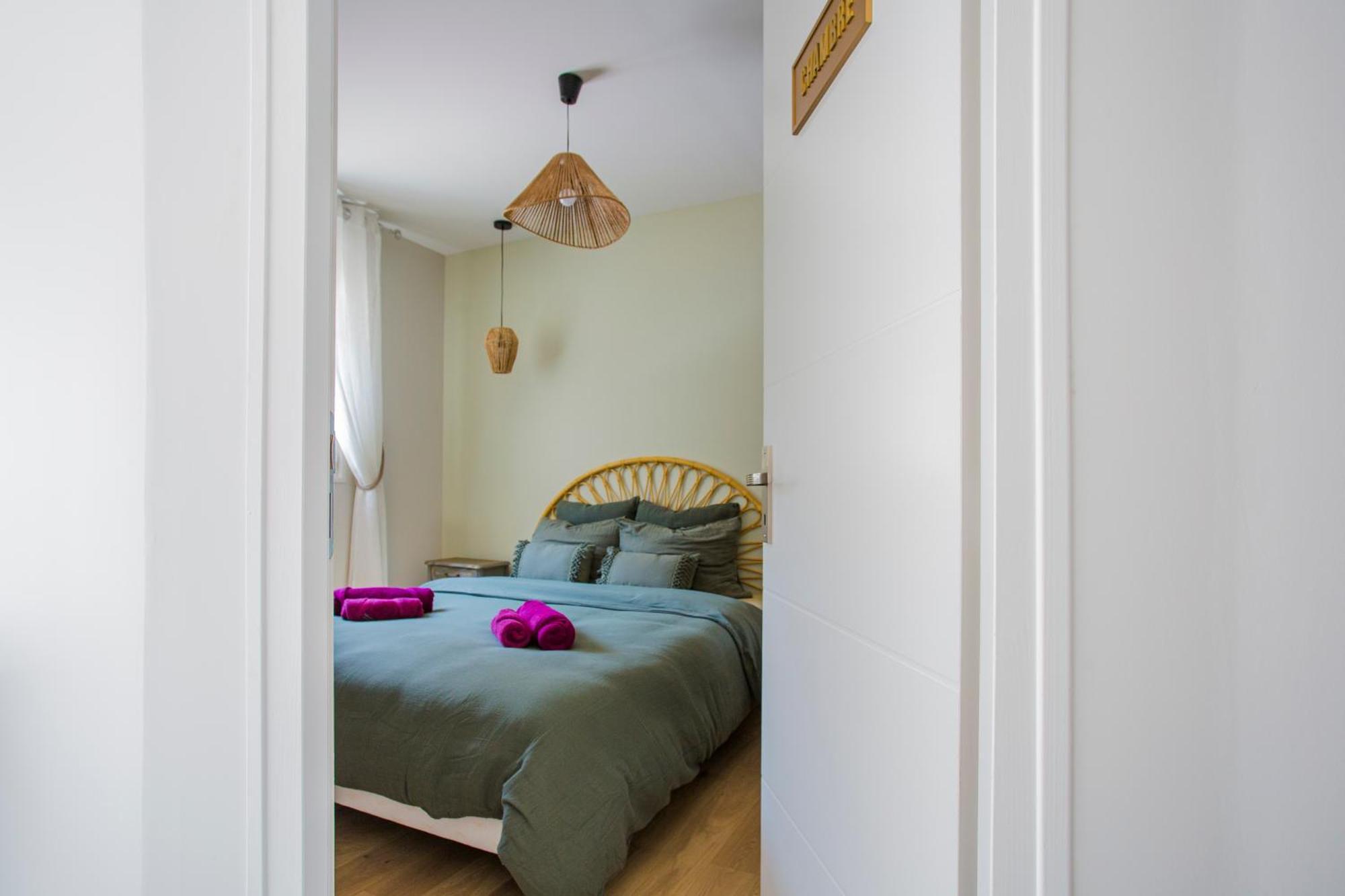 Ideal Pro & Couple - 2 Logements Theme Boho Chic Rdc & Dandy 1Er Etage - Quartier Calme - Jardin - Wifi Hd - Smart Tv - Parking Gratuit - Proche Centre & Transports - Ask Home Valenciennes Exterior photo